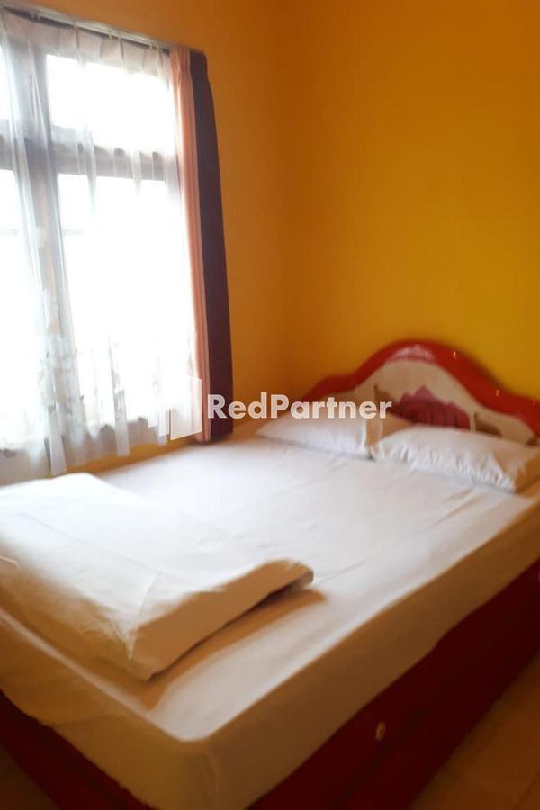 Bromo Indah Lestari Homestay Mitra Reddoorz Pasuruan Eksteriør bilde
