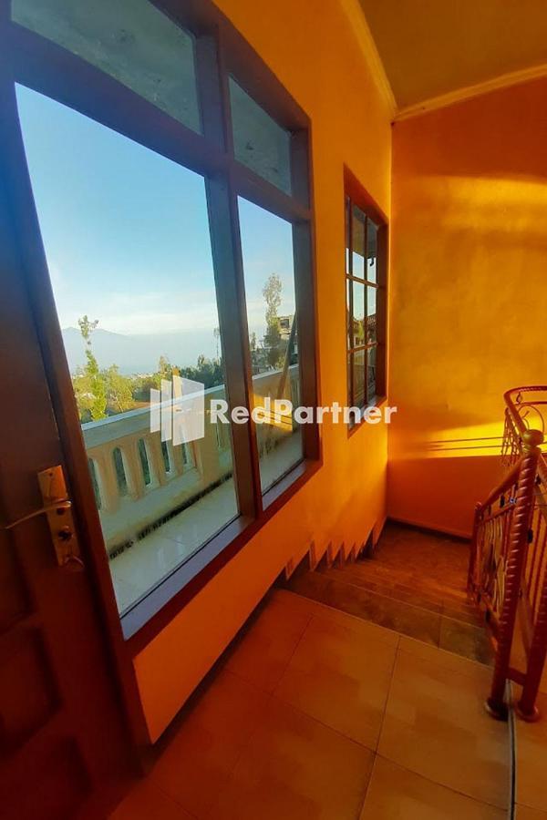 Bromo Indah Lestari Homestay Mitra Reddoorz Pasuruan Eksteriør bilde
