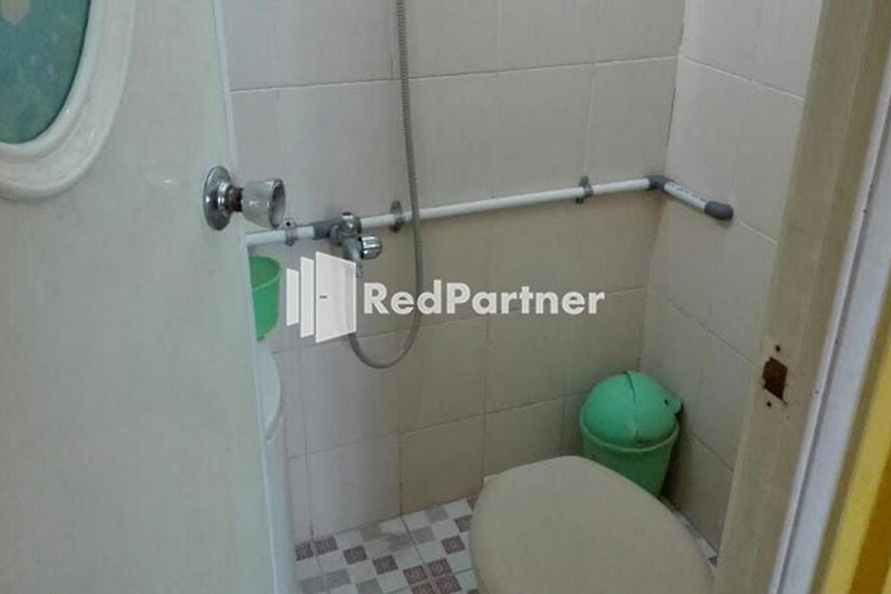 Bromo Indah Lestari Homestay Mitra Reddoorz Pasuruan Eksteriør bilde