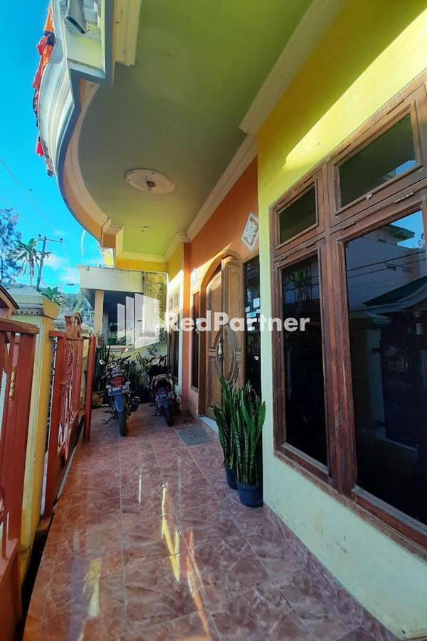 Bromo Indah Lestari Homestay Mitra Reddoorz Pasuruan Eksteriør bilde