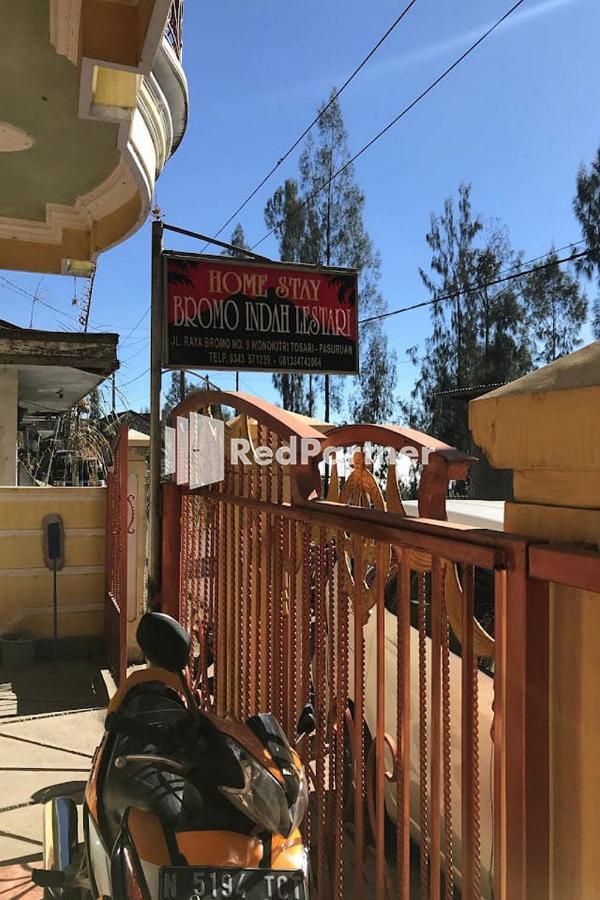 Bromo Indah Lestari Homestay Mitra Reddoorz Pasuruan Eksteriør bilde